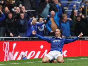 غريليش: إيفرتون كان مريعاً في الشوط الأول ولاعب بالاس رائع