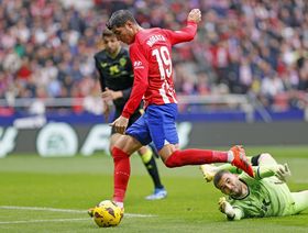 فوز ثامن توالياً لأتلتيكو مدريد على أرضه في الدوري الإسباني