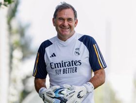 بعد 18 سنة خدمة.. استقالة مدرب حراس ريال مدريد