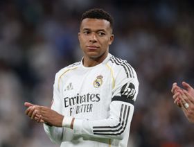 غرفة ملابس ريال مدريد "تنقلب" ضد مبابي بعد "صورة الكلاسيكو"