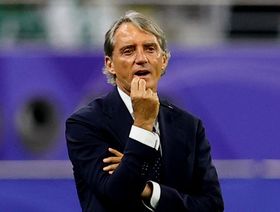 مانشيني يؤكد أن الصعوبات بمواجهة السعودية وعمان طبيعية