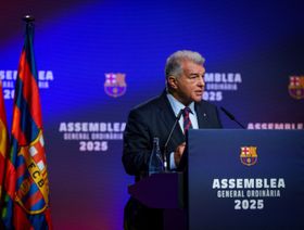 استقالة جوان لابورتا من رئاسة برشلونة استعداداً للانتخابات