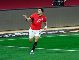 بعد توتنهام.. نادٍ إنجليزي جديد يحاول ضم عمر مرموش