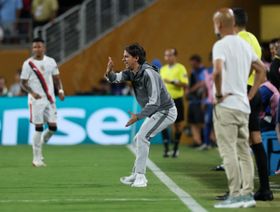 إنزاغي: الفوز على مانشستر سيتي مثل تسلق جبل إيفرست دون أكسجين