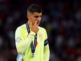 كومو يساعد غلطة سراي لتسهيل تسريح موراتا من ميلان