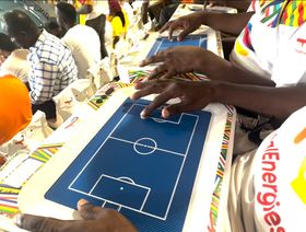 مبادرة تمنح فاقدي البصر تجربة متابعة كأس إفريقيا من المدرجات