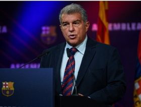 لابورتا يرد على دعم تشافي لمنافسه في انتخابات برشلونة