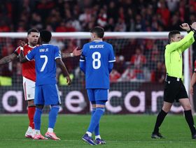 شنايدر ينتقد أوتاميندي بسبب استفزاز فينيسيوس