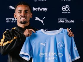 مانشستر سيتي يُعوض مرموش وسافينيو بالسنغالي إليمان ندياي