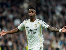 هل يحكم فينيسيوس غرفة الملابس في ريال مدريد؟