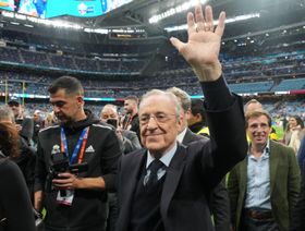 بمليار يورو.. أغنى رجل في العالم مهتم بشراء حصة من ريال مدريد