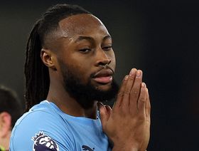 أنطوان سيمينيو يكشف عن تعرضه لإساءة عنصرية جديدة