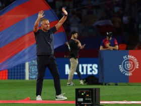 متى يعلن برشلونة تمديد عقد فليك؟