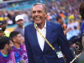 وفاة ميغيل أنخيل روسو مدرب بوكا جونيورز والنصر السعودي سابقاً