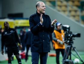 توروب: الأهلي محظوظ بالتعادل مع شبيبة القبائل ويصعب تعويض زيزو وتريزيغيه