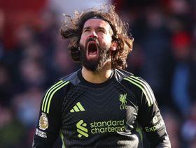 أليسون يمنح ليفربول "طوق النجاة"