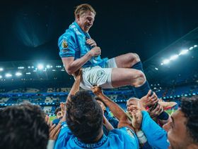 من هم لاعبو الدوري الإنجليزي الممتاز الذين تنتهي عقودهم صيف 2025؟