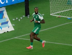 شاهد.. الأهلي يمطر مرمى الرياض ويستعيد توازنه في دوري روشن