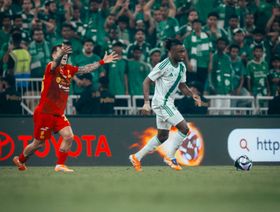 شاهد.. الأهلي بـ10 لاعبين يهزم القادسية في قمة مثيرة بدوري روشن السعودي