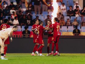 القادسية يكتسح الخلود.. وضمك يخطف تعادلاً ثميناً من الرياض