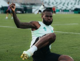 كيسي يعود لتدريبات الأهلي بعد نهاية مغامرته الإفريقية