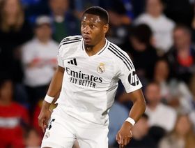 ضربة ثالثة.. ريال مدريد يعلن إصابة ألابا ويصبح بلا دفاع