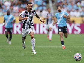 يوفنتوس ينتظر عرضاً من الدوري السعودي لجناحه الأرجنتيني