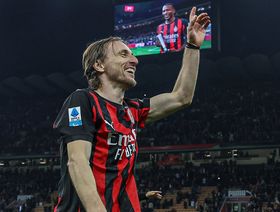 كيف يؤثر بقاء مودريتش في ميلان على مستقبل منتخب إيطاليا؟