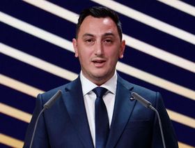 "كرة القدم ليست مثل البيسبول".. المفوض الأوروبي يهاجم مقترح "فيفا"