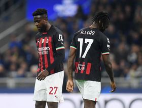 رغم تجميده.. أوريغي يطلب الحصول على مليوني يورو للرحيل عن ميلان