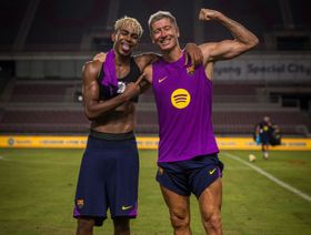 تشكيلة برشلونة المتوقعة أمام ليفانتي.. هل يشارك ليفاندوفسكي؟