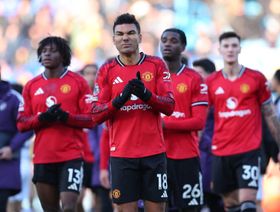 شاهد.. مانشستر يونايتد يتعادل خارج ملعبه مع ليدز "المتوهج"