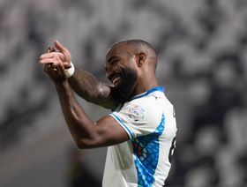 لاكازيت يقود نيوم لفوز جديد والصعود للمركز الثالث بدوري روشن