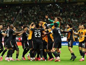 المكسيك تبلغ دور 32 بكأس العالم بعد الفوز على كوريا بهدف رومو