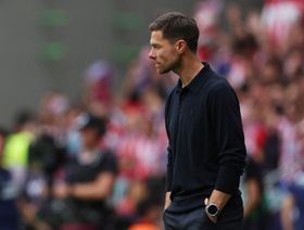 ألونسو يواجه مشاكل معقدة تثير المخاوف قبل الكلاسيكو