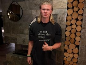 هالاند يكشف لأول مرة تفاصيل غريبة عن حياته عبر قناته في "يوتيوب"