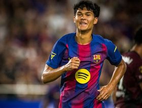 بويان ينقذ نجم برشلونة الشاب من المجهول