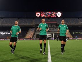 انقلبت الآية.. الزمالك يفتح النار على حكم تمسك باختياره سابقاً