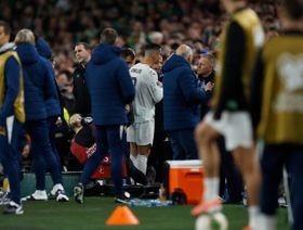 رونالدو يغادر معسكر البرتغال ويغيب عن احتفال التأهل لكأس العالم