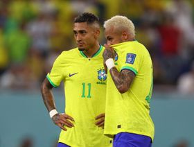 "إنها مزحة".. نيمار يسخر من نتائج الكرة الذهبية