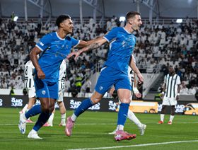 شاهد.. الهلال المتكامل يهزم الشباب والقائم في أول ظهور لمارتينيلي