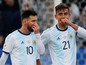 روما يصدر بياناً لتوضيح سبب منع ديبالا ومولينا من توديع ميسي