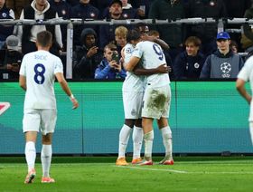 إنتر ميلان يحقق فوزاً سهلاً على سان جيلواز في دوري أبطال أوروبا