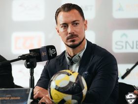 يايسله مدرب الأهلي: الجمهور يلقبنا بـ"سفير الوطن" وهذا موقف كيسي