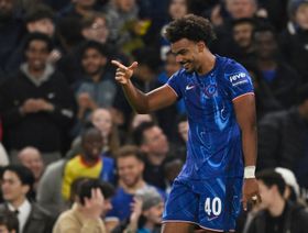 بعد موسم واحد.. تشيلسي يبيع ريناتو فيغا إلى فياريال