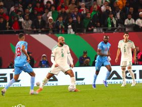 الجزائري عبدلي يتفق على عقد لخمس سنوات مع مارسيليا