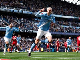 ثنائية هالاند تمنح مانشستر سيتي التقدم على ليفربول