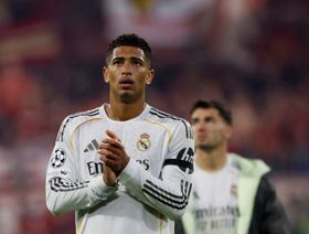 جود بيلينغهام يتناسى أزمات ريال مدريد ويستثمر في الكريكيت