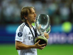 الأكثر تتويجاً في تاريخ النادي.. كم عدد ألقاب لوكا مودريتش مع ريال مدريد؟