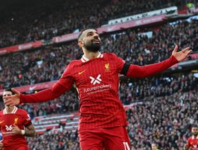 "مبروك للملك المصري".. هل جدد محمد صلاح عقده مع ليفربول؟